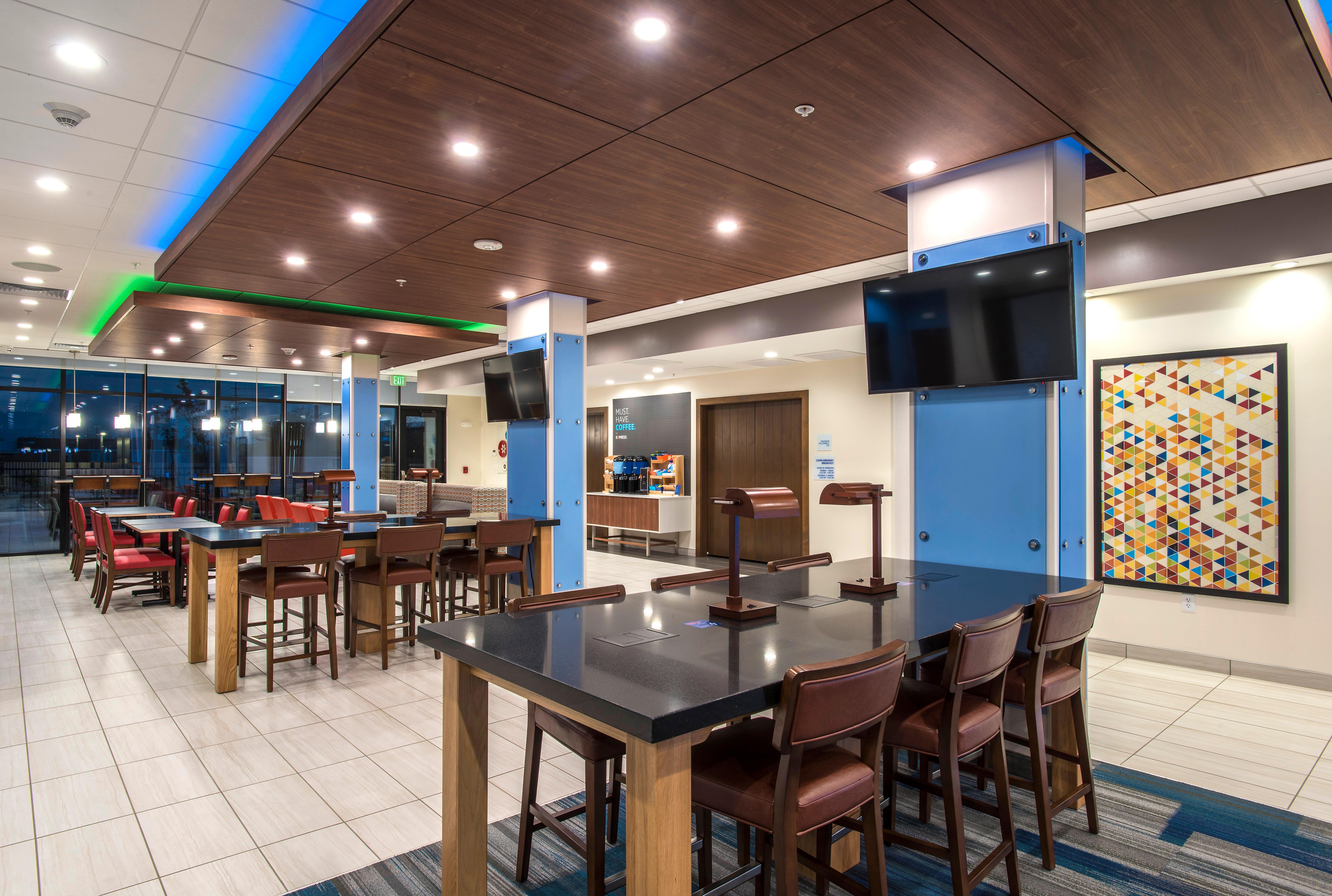 Holiday Inn Express & Suites - Phoenix North - Happy Valley By Ihg Esterno foto